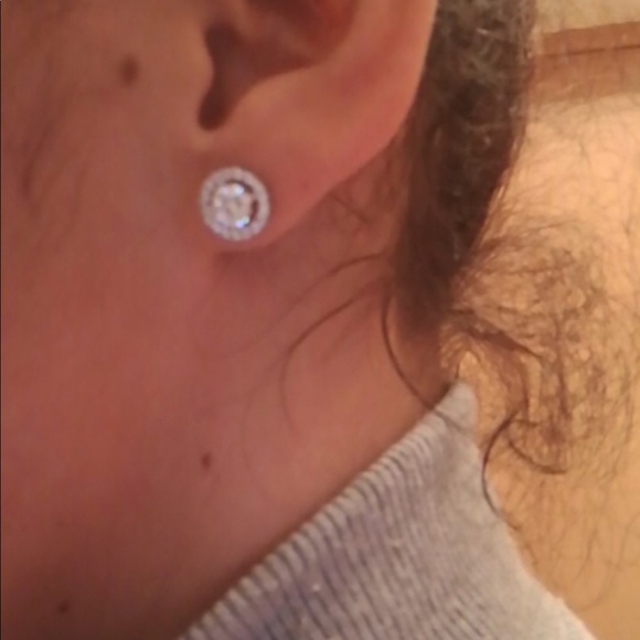 Silver plated CZ stud Earrings - Picture 4 of 6